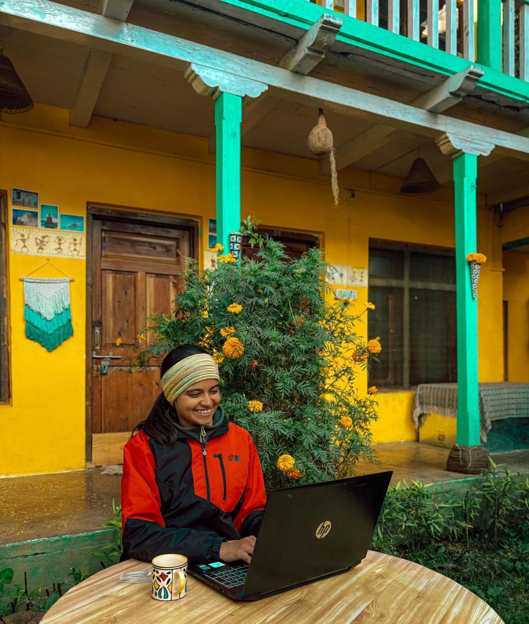 Yaarana Stay & Cafe, Vashisht, Manali Exteriér fotografie